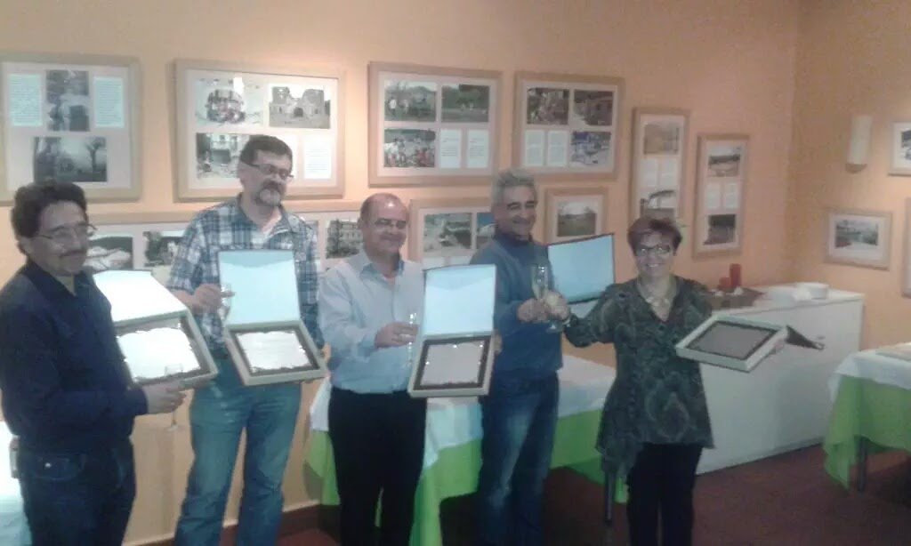 CORA homenaje placas